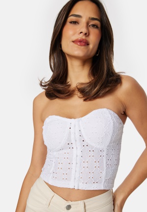 Se BUBBLEROOM Broderie Anglaise Bustier Top White S ved Bubbleroom