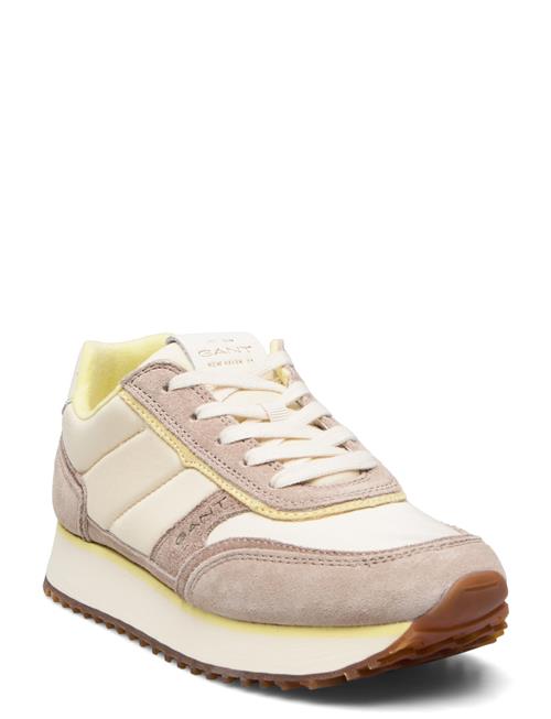 Se GANT Bevinda Sneaker GANT Yellow ved Booztlet