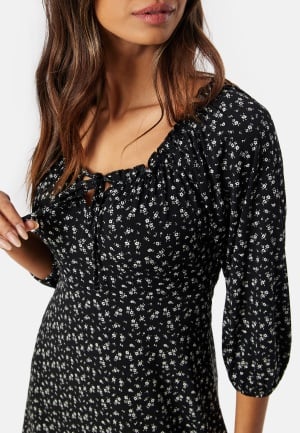 Happy Holly Soft Puff Sleeve Dress Black/Floral 40/42