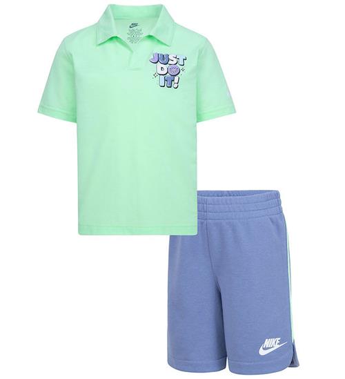 Se Nike Nike ShortssÃ¦t - T-shirt/shorts - Ashen Slate ved KidsWorld