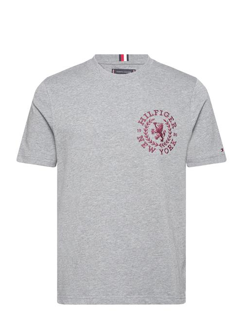 Se Tommy Hilfiger Icon Crest Tee Tommy Hilfiger Grey ved Booztlet