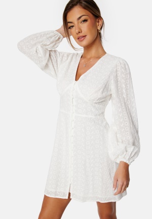 Se Bubbleroom Occasion Broderie Anglaise Short Dress White XL ved Bubbleroom