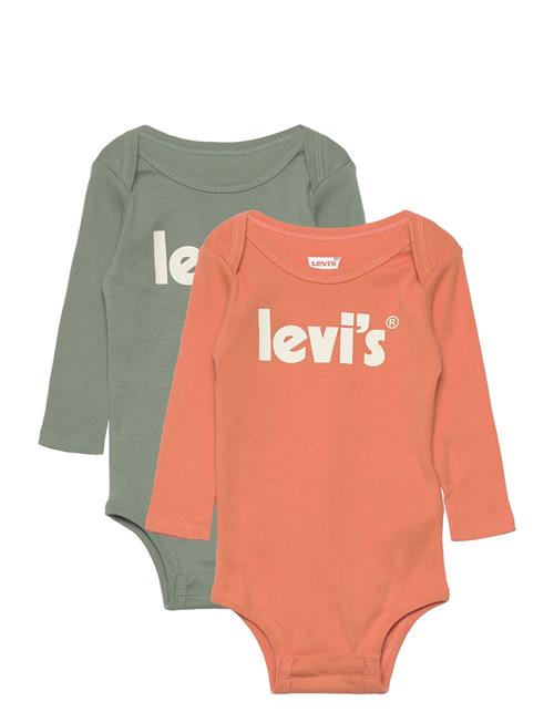 Se Levi's Levi's® Poster Logo Long Sleeve Bodysuit 2-Pack Levi's Patterned ved Booztlet