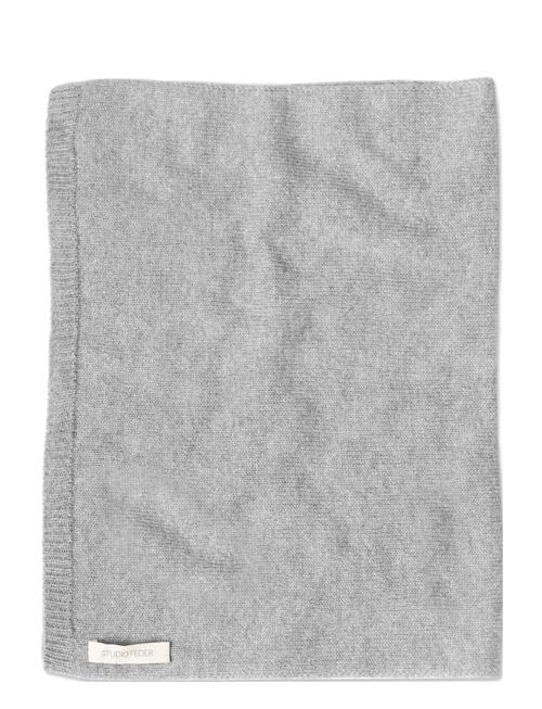 STUDIO FEDER Liam Scarf STUDIO FEDER Grey