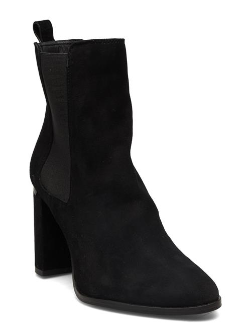 Se Calvin Klein Cup Heel Chelsea Boot 80-Sue Calvin Klein Black ved Booztlet