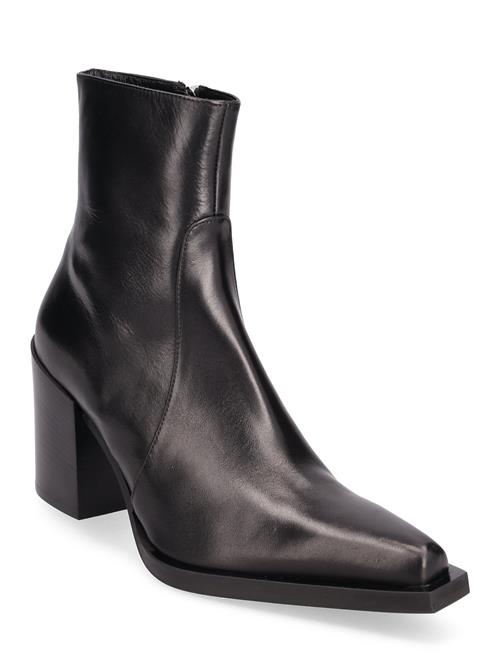 Apair New Edgy Bootie Apair Black