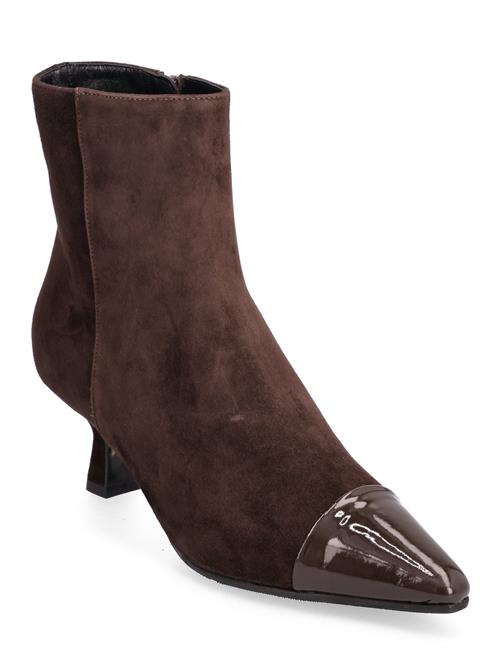 Apair Tip Low Bootie Apair Brown