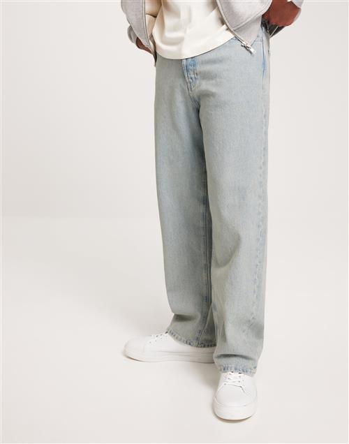 Se Jack & Jones Jjialex Jjoriginal Am 307 Noos Loose fit jeans Blå ved NLY Man