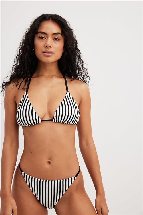 NA-KD Swimwear Bikinitrusse i frotté med striber og tynde stropper - Stripe