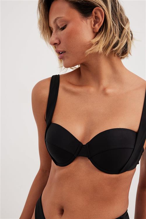 Josefine HJ x NA-KD Padded Bikini Top - Black