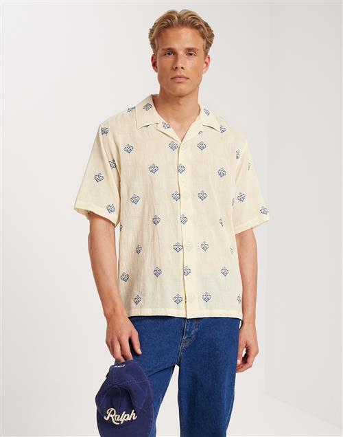 Woodbird WBSunny Flower Shirt Kortærmede skjorter Beige