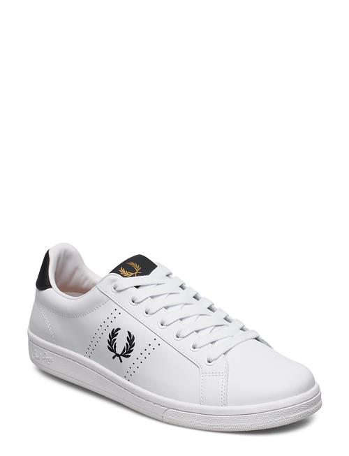 Se Fred Perry B721 Leather Fred Perry White ved Booztlet