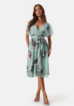 Se Goddiva Flutter Floral Midi Dress Duck Egg L (UK14) ved Bubbleroom