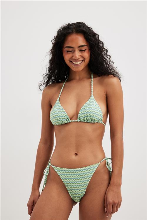 Moa Mattsson x NA-KD Bikinitrusse med bindedetalje og print - Multicolor