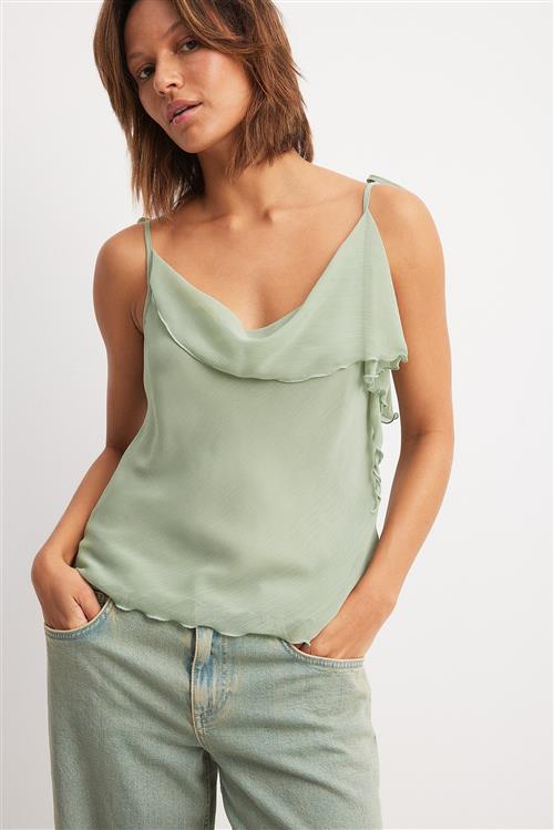 NA-KD Top i chiffon med flæse og bindebånd - Green