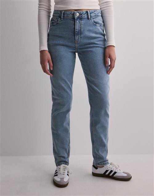 Se Pieces - Blå - Pcbella Hw Tap Ank Jeans LB302 Noos ved Nelly