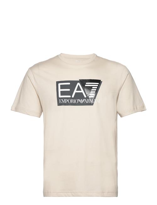 Se EA7 T-Shirt EA7 Cream ved Booztlet