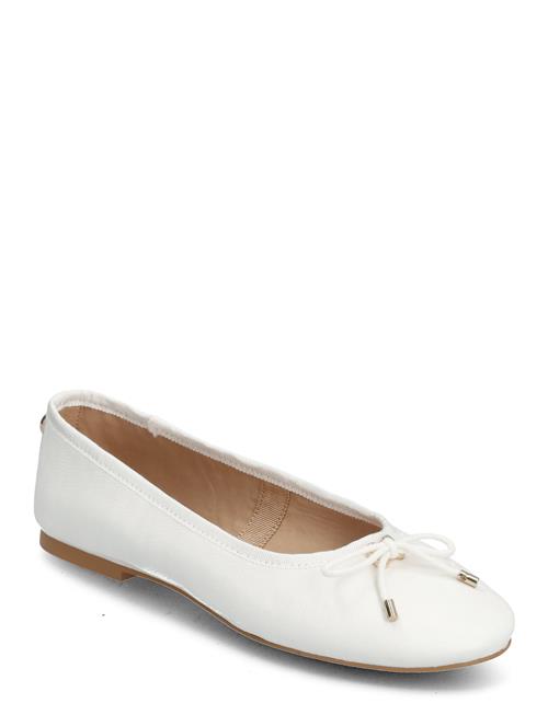 Steve Madden Blossoms Ballerina Steve Madden White