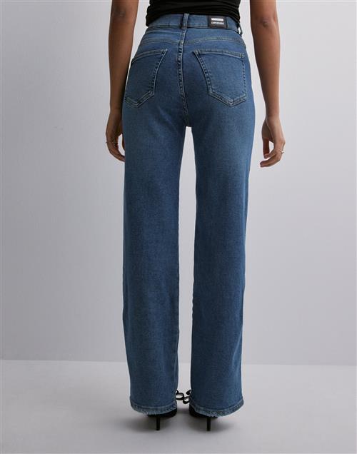 Se Dr Denim - Blå - Moxy Straight ved Nelly