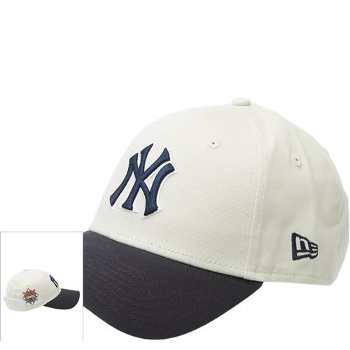 Se New Era 940 Yankees Cap Off White ved Quint