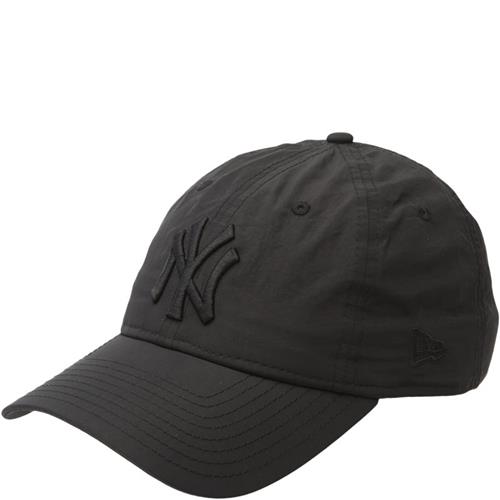 Se New Era 920 Yankees Cap Sort ved Quint