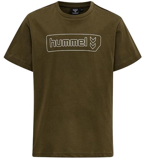 Se Hummel Hummel T-shirt - hmlTomb - Dark Olive ved KidsWorld