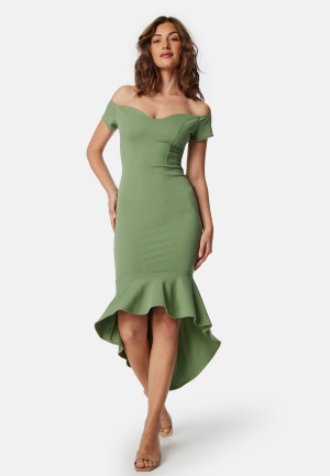 Se John Zack Off Shoulder Frill High Low Dress Sage Green XS (UK8) ved Bubbleroom