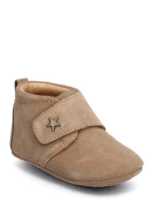 Se Bisgaard Bisgaard Baby Star Bisgaard Brown ved Booztlet