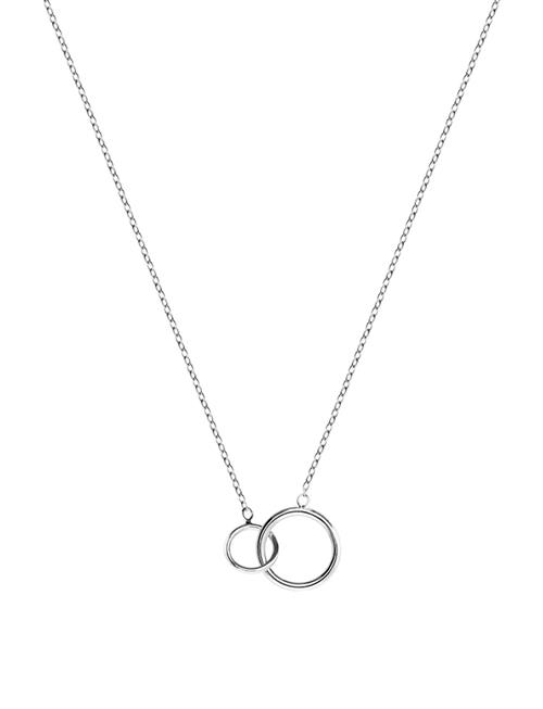 Se SOPHIE by SOPHIE Mini Circle Necklace SOPHIE By SOPHIE Silver ved Booztlet