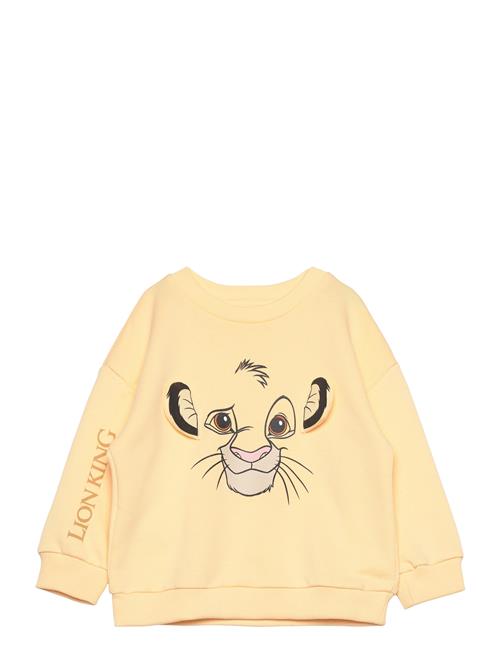 Se Mango Lion King Sweatshirt Mango Yellow ved Booztlet