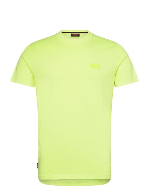 Se Superdry Essential Logo Emb Neon Tee Superdry Yellow ved Booztlet