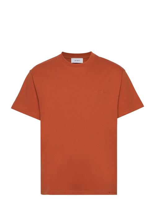 Se Les Deux Crew T-Shirt Les Deux Orange ved Booztlet