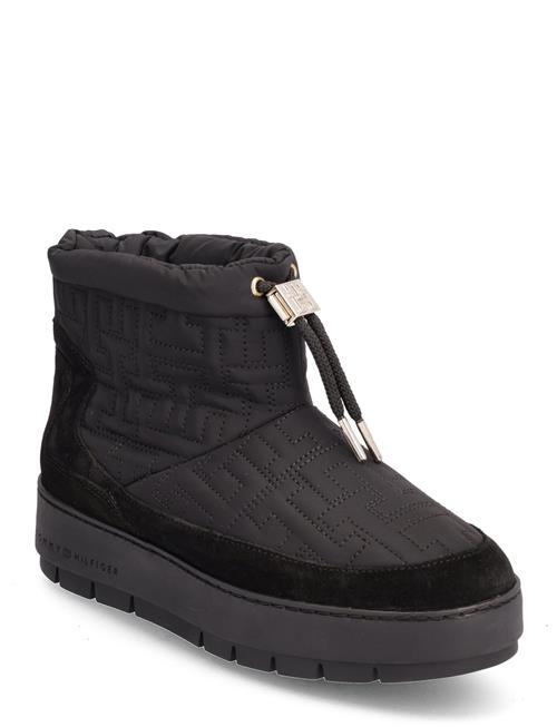 Se Tommy Hilfiger Tommy Monogram Snowboot Tommy Hilfiger Black ved Booztlet