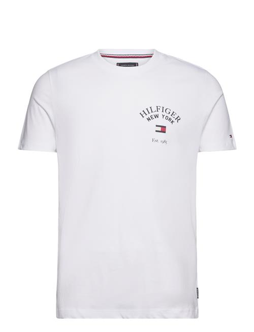 Se Tommy Hilfiger Arch Varsity Tee Tommy Hilfiger White ved Booztlet