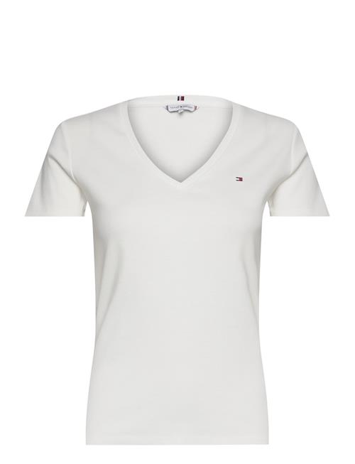 Se Tommy Hilfiger Slim Cody Rib V-Neck Ss Tommy Hilfiger White ved Booztlet