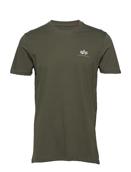 Se Alpha Industries Basic T Small Logo Alpha Industries Khaki ved Booztlet