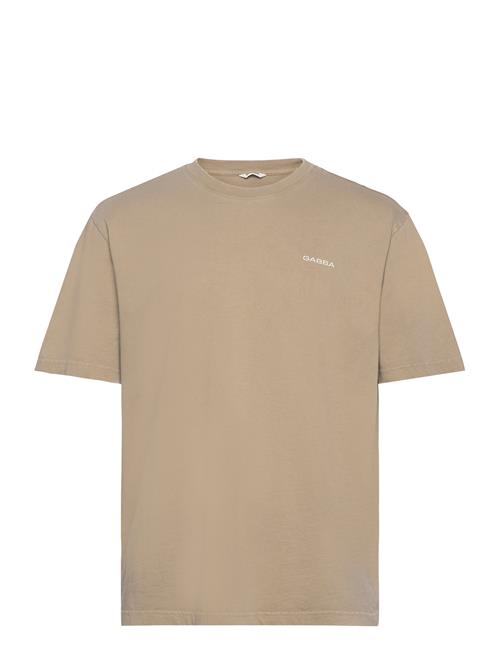 Se Gabba Nigel Boxy Snow Ss Tee Gabba Beige ved Booztlet