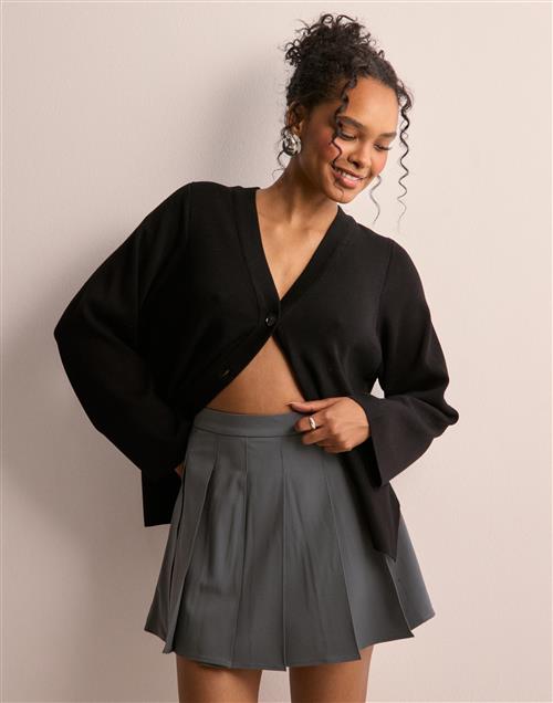 Se Only - Grå - Onlevin Life Hw Pleat Skirt Cc Tlr ved Nelly