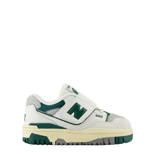 Se New Balance 550 Baby Sneakere Marsh Green | Grønn | 25 EU ved Babyshop