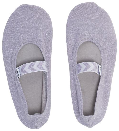 Se Hummel Gymnastiksko - Lavender Gray ved KidsWorld