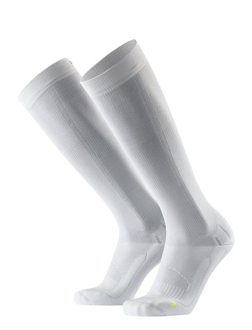 Se Danish Endurance Compression Socks 1-Pack Danish Endurance White ved Booztlet