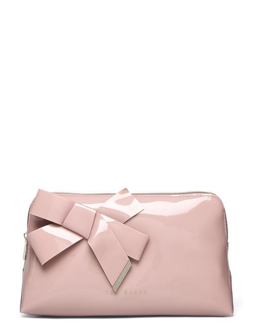 Se Ted Baker Nicco Ted Baker Pink ved Booztlet