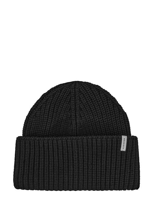 Se Röhnisch Knitted Beanie Röhnisch Black ved Booztlet