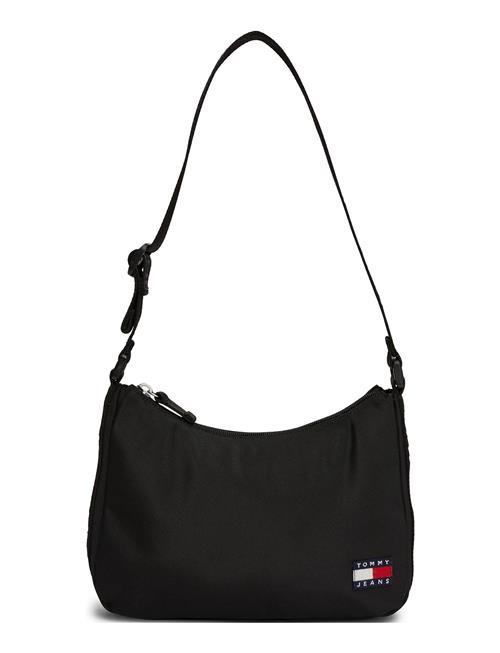 Se Tommy Hilfiger Tjw Ess Daily Shoulder Bag Tommy Hilfiger Black ved Booztlet