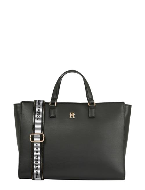 Se Tommy Hilfiger Th Fresh Satchel Tommy Hilfiger Black ved Booztlet