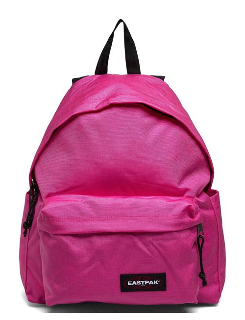 Se Day Pak'r Eastpak Pink ved Booztlet