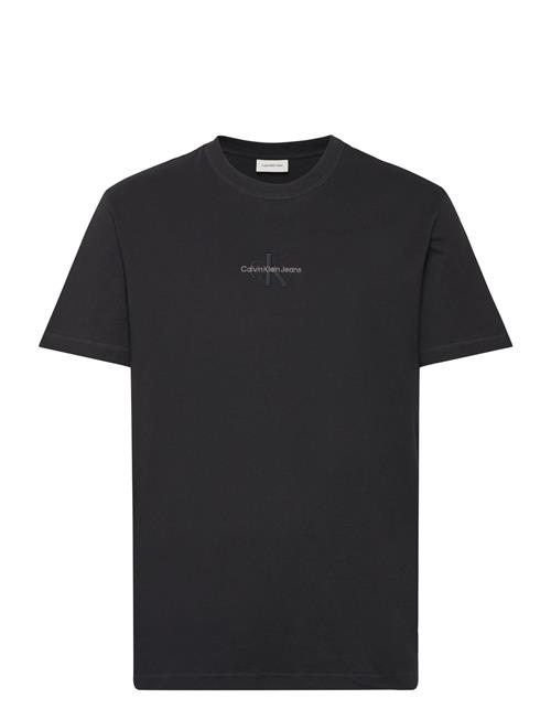 Se Calvin Klein Jeans Monologo Tee Calvin Klein Jeans Black ved Booztlet