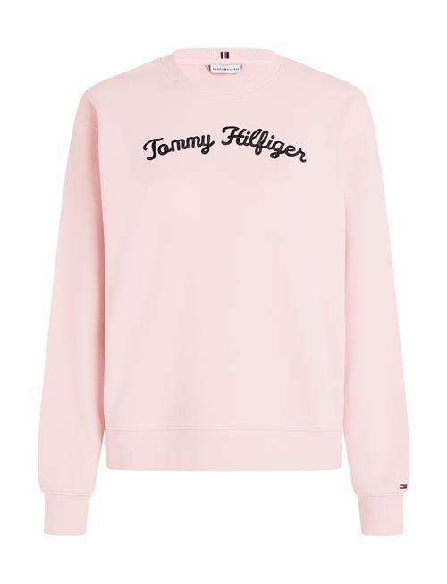 Se Tommy Hilfiger Mdrn Reg Script Sweatshirt Tommy Hilfiger Pink ved Booztlet