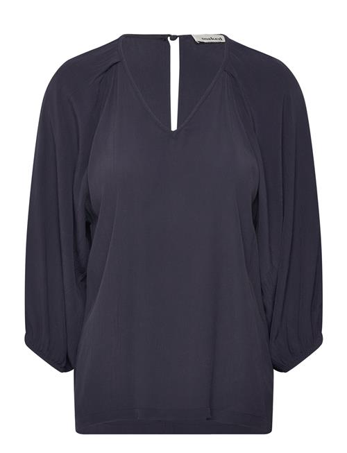 Se Soaked in Luxury Slvalize Blouse 3/4 Soaked In Luxury Navy ved Booztlet