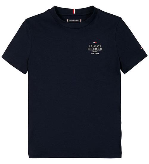 Se Tommy Hilfiger T-shirt - TH Logo Puff - Desert Sky ved KidsWorld